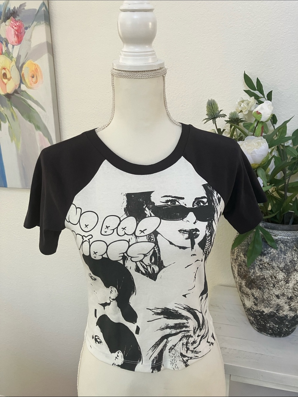 Y2k Black & White Graphic Raglan Short Sleeve Tee